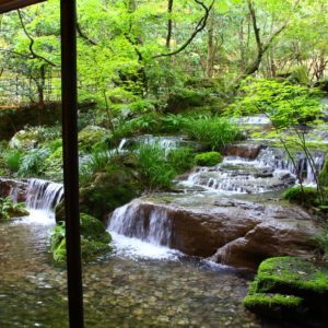 招月庭の滝
